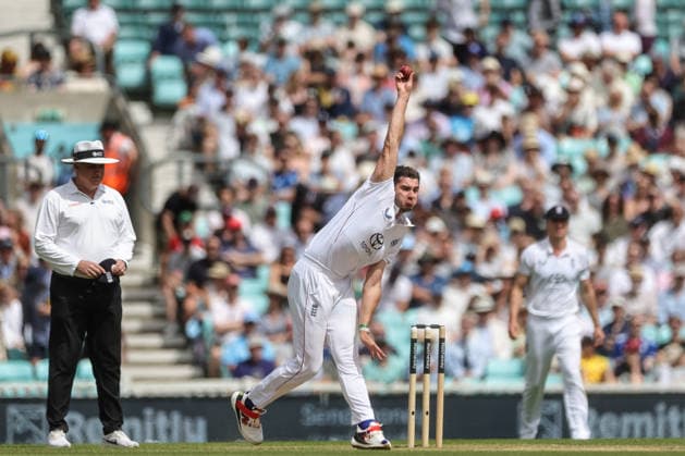 2nd Rothesay Test Match Day 4 England v New Zealand Josh Tongue of England delivers the ball during the 2nd Rothesay Test Match Day 4 match England vs New Zealand at The Kia Oval, London, United Kingdom on 20 June 2026 (Photo by Mark Cosgrove News Images) London The Kia Oval London United Kingdom Copyright: xMarkxCosgrove NewsxImagesx