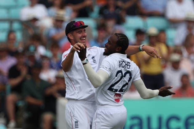 England v New Zealand, International Test Match 2026 WICKET CELEBRATION England Fast Bowler Jofra Archer (22) removes New Zealand Top Order Batter Henry Nicholls(86) (Not in Picture) during the International Test Match 2026 match between England and New Zealand at the Oval, London, UK on 20 June 2026. London Oval London UK Editorial use only , Copyright: xChrisxFoxwellx PSI-24390-0014