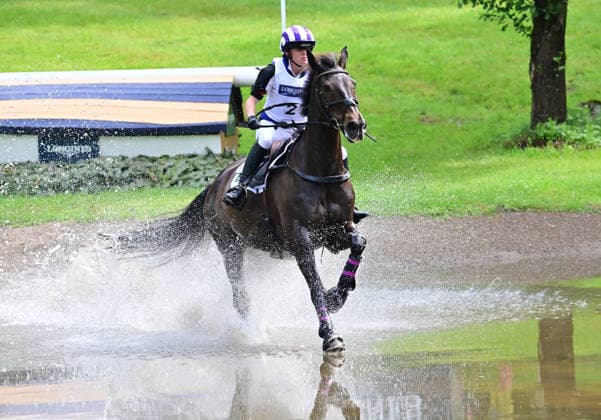 GER; Luhmuehlen 2026 Vielseitigkeit, Gelaendepruefung LONGINES CCI5*-L 20.06.2026, GER; Luhmuehlen 2026, Vielseitigkeit, LONGINES CCI5*-L-Gelaende, im Bild Emma TV Thomas (GBR) auf The Buzz Factor am Longine Teich das Pferd verweigert zweimal und sie muss aufgaben *** GER Luhmuehlen 2026 Eventing, Cross-Country LONGINES CCI5 L June 20, 2026, GER Luhmühlen 2026, Eventing, LONGINES CCI5 L Cross-Country; pictured nordphotoxGmbH xWitke nph00002