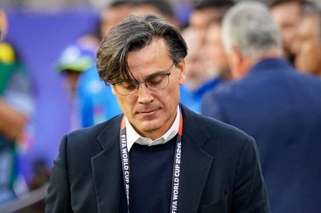 USA: Fußball FIFA World Cup, WM, Weltmeisterschaft, Fussball 2026 Gruppenphase Gruppe D Türkei vs Paraguay Levi™s Stadium (Santa Clara, San Francisco Bay Area, Santa Clara County, Kalifornien): Vincenzo MONTELLA (Turkey Trainer) Mimik, Gesichtsausdruck, Emotion *** USA Soccer 2026 FIFA World Cup Group Stage Group D Turkey vs. Paraguay Levi’s Stadium Santa Clara, San Francisco Bay Area, Santa Clara County, California Vincenzo MONTELLA Turkey Coach Facial Expressions, Emotions,detected_source_language Copyright: xJOERANxSTEINSIEKx
