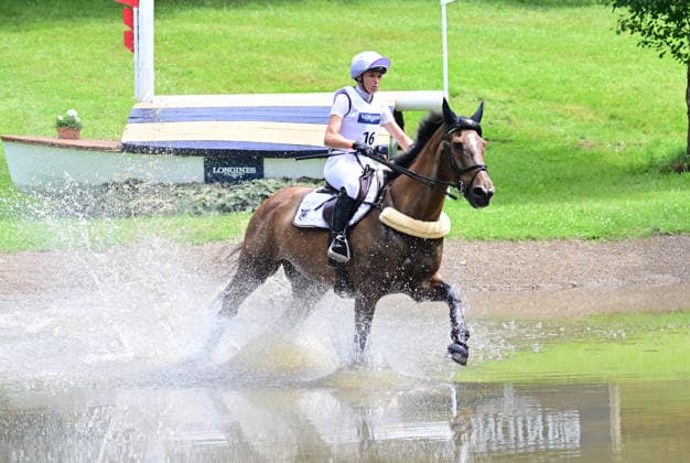 GER; Luhmuehlen 2026 Vielseitigkeit, Gelaendepruefung LONGINES CCI5*-L 20.06.2026, GER; Luhmuehlen 2026, Vielseitigkeit, LONGINES CCI5*-L-Gelaende, im Bild Emily King (GBR) auf Valmy Blats am Longine Teich *** GER Luhmuehlen 2026 Eventing, Cross-Country LONGINES CCI5 L June 20, 2026, GER Luhmühlen 2026, Eventing, LONGINES CCI5 L Cross-Country, pictured nordphotoxGmbH xWitke nph00002