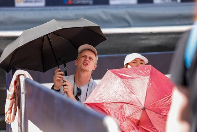 CLIMBING - World Climbing Series INNSBRUCK,AUSTRIA,20.JUN.26 - CLIMBING - World Climbing Series, lead. Image shows a fan of the event.  GEPAxpictures xMarkoxVulic