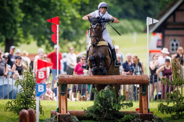 LUHMÜHLEN - Longines Horse Trail 2026, LUHMÜHLEN - Longines Horse Trail 2026 KING Emily (GBR), Valmy Biats CCI5*-L Gelände Cross Country Luhmühlen, Turniergelände 20. June 2026 - *** LUHMÜHLEN Longines Horse Trail 2026, LUHMÜHLEN Longines Horse Trail 2026 KING Emily GBR, Valmy Biats CCI5 L Cross Country Luhmühlen, Competition Grounds, June 20, 2026,detected_source_language