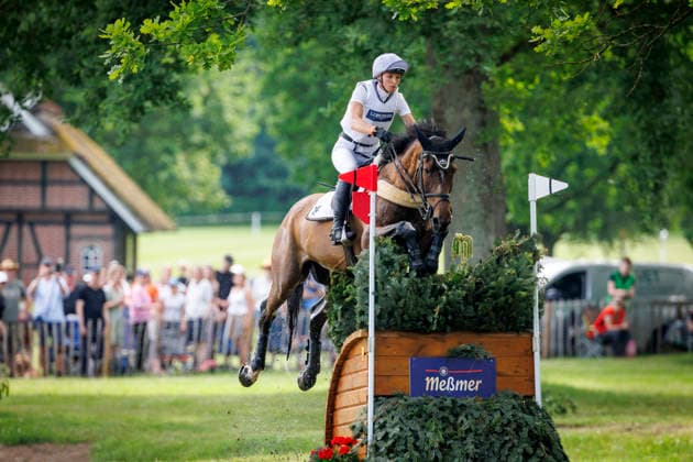 LUHMÜHLEN - Longines Horse Trail 2026, LUHMÜHLEN - Longines Horse Trail 2026 KING Emily (GBR), Valmy Biats CCI5*-L Gelände Cross Country Luhmühlen, Turniergelände 20. June 2026 - *** LUHMÜHLEN Longines Horse Trail 2026, LUHMÜHLEN Longines Horse Trail 2026 KING Emily GBR, Valmy Biats CCI5 L Cross Country Luhmühlen, Competition Grounds, June 20, 2026,detected_source_language