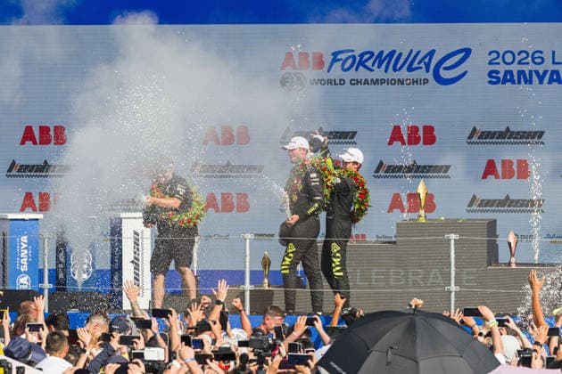2026 FORMULA E SANYA ePRIX DENNIS Jake (gbr), Andretti Formula E, Porsche 99X Electric, DRUGOVICH Felipe (bra), Andretti Formula E, Porsche 99X Electric, MARTI Pepe (spa), Cupra Kiro, Porsche 99X Electric WCG3, portrait podium during the 2026 Sanya ePrix, 11th round of the 2025-26 ABB FIA Formula E World Championship, WM, Weltmeisterschaft on the Sanya Street Circuit from June 18 to 20, 2026 in Sanya, China - SanyaChina  Copyright: xCLEMENTxLUCKx