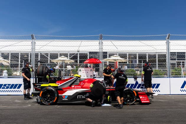 2026 FORMULA E SANYA ePRIX grille de depart, starting grid, ambiance, during the 2026 Sanya ePrix, 11th round of the 2025-26 ABB FIA Formula E World Championship, WM, Weltmeisterschaft on the Sanya Street Circuit from June 18 to 20, 2026 in Sanya, China - SanyaChina  Copyright: xDamienxDoumerguex