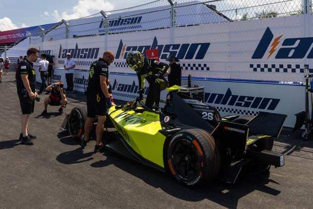 2026 FORMULA E SANYA ePRIX grille de depart, starting grid, ambiance, during the 2026 Sanya ePrix, 11th round of the 2025-26 ABB FIA Formula E World Championship, WM, Weltmeisterschaft on the Sanya Street Circuit from June 18 to 20, 2026 in Sanya, China - SanyaChina  Copyright: xDamienxDoumerguex