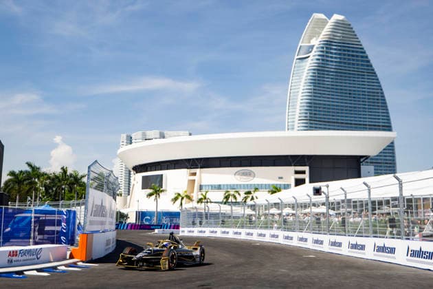 2026 FORMULA E SANYA ePRIX 77 BARNARD Taylor (gbr), DS Penske, DS E-Tense FE25, action during the 2026 Sanya ePrix, 11th round of the 2025-26 ABB FIA Formula E World Championship, WM, Weltmeisterschaft on the Sanya Street Circuit from June 18 to 20, 2026 in Sanya, China - SanyaChina  Copyright: xJULIENxDELFOSSEx