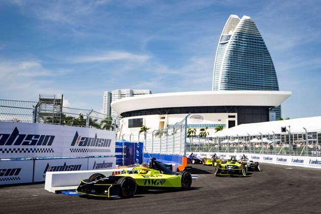 2026 FORMULA E SANYA ePRIX 27 DENNIS Jake (gbr), Andretti Formula E, Porsche 99X Electric, action during the 2026 Sanya ePrix, 11th round of the 2025-26 ABB FIA Formula E World Championship, WM, Weltmeisterschaft on the Sanya Street Circuit from June 18 to 20, 2026 in Sanya, China - SanyaChina  Copyright: xJULIENxDELFOSSEx
