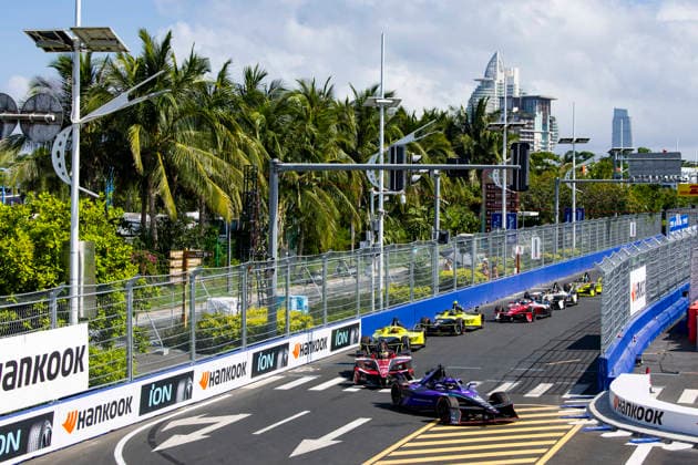 2026 FORMULA E SANYA ePRIX 94 WEHRLEIN Pascal (ger), Porsche Formula E Team, Porsche 99X Electric, action during the 2026 Sanya ePrix, 11th round of the 2025-26 ABB FIA Formula E World Championship, WM, Weltmeisterschaft on the Sanya Street Circuit from June 18 to 20, 2026 in Sanya, China - SanyaChina  Copyright: xJULIENxDELFOSSEx