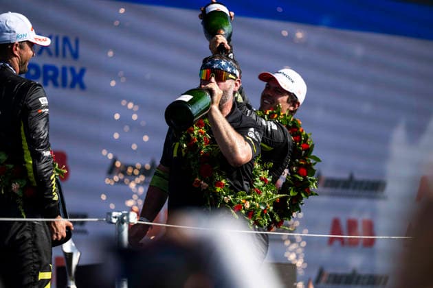2026 FORMULA E SANYA ePRIX DENNIS Jake (gbr), Andretti Formula E, Porsche 99X Electric, portrait, DRUGOVICH Felipe (bra), Andretti Formula E, Porsche 99X Electric, portrait during the 2026 Sanya ePrix, 11th round of the 2025-26 ABB FIA Formula E World Championship, WM, Weltmeisterschaft on the Sanya Street Circuit from June 18 to 20, 2026 in Sanya, China - SanyaChina  Copyright: xFabrizioxBoldonix