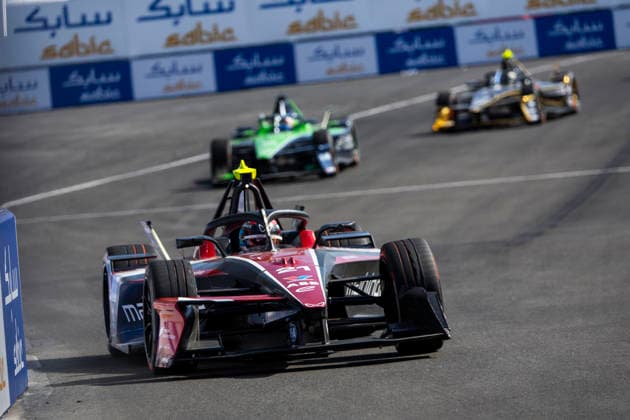 2026 FORMULA E SANYA ePRIX 21 DE VRIES Nyck (nld), Mahindra Racing, Mahindra M12Electro, action during the 2026 Sanya ePrix, 11th round of the 2025-26 ABB FIA Formula E World Championship, WM, Weltmeisterschaft on the Sanya Street Circuit from June 18 to 20, 2026 in Sanya, China - SanyaChina  Copyright: xJULIENxDELFOSSEx