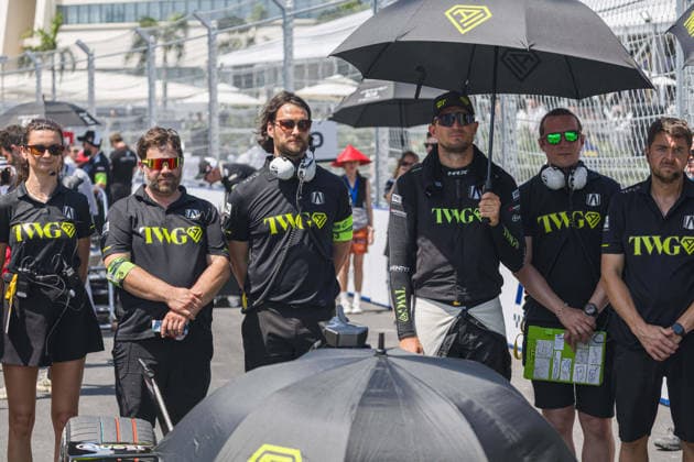 2026 FORMULA E SANYA ePRIX DENNIS Jake (gbr), Andretti Formula E, Porsche 99X Electric, portrait starting grid, grille de depart during the 2026 Sanya ePrix, 11th round of the 2025-26 ABB FIA Formula E World Championship, WM, Weltmeisterschaft on the Sanya Street Circuit from June 18 to 20, 2026 in Sanya, China - SanyaChina  Copyright: xCLEMENTxLUCKx