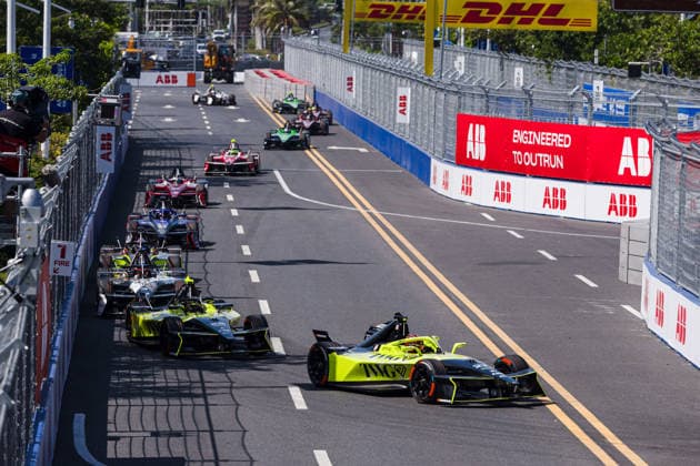 2026 FORMULA E SANYA ePRIX 27 DENNIS Jake (gbr), Andretti Formula E, Porsche 99X Electric, action during the 2026 Sanya ePrix, 11th round of the 2025-26 ABB FIA Formula E World Championship, WM, Weltmeisterschaft on the Sanya Street Circuit from June 18 to 20, 2026 in Sanya, China - SanyaChina  Copyright: xCLEMENTxLUCKx