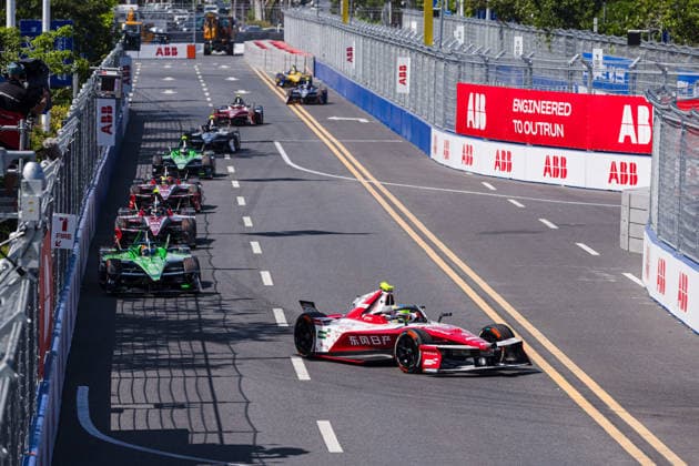 2026 FORMULA E SANYA ePRIX 01 ROWLAND Oliver (gbr), Nissan Formula E Team, Nissan e-4ORCE 05, action during the 2026 Sanya ePrix, 11th round of the 2025-26 ABB FIA Formula E World Championship, WM, Weltmeisterschaft on the Sanya Street Circuit from June 18 to 20, 2026 in Sanya, China - SanyaChina  Copyright: xCLEMENTxLUCKx