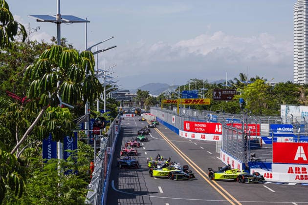 2026 FORMULA E SANYA ePRIX 27 DENNIS Jake (gbr), Andretti Formula E, Porsche 99X Electric, 28 DRUGOVICH Felipe (bra), Andretti Formula E, Porsche 99X Electric, action during the 2026 Sanya ePrix, 11th round of the 2025-26 ABB FIA Formula E World Championship, WM, Weltmeisterschaft on the Sanya Street Circuit from June 18 to 20, 2026 in Sanya, China - SanyaChina  Copyright: xCLEMENTxLUCKx