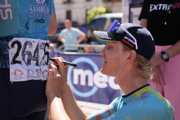 Italy s Ludovico Mellano of XDS Astana Development Team and Italy s Simone Zanini of XDS Astana Development Team during Stage 7 of the Giro Next Gen 2026, from Sulmona to Piana delle Mele (Guardiagrele), Italy, Saturday, June 20, 2026.  Copyright: xMassimoxPaolone LaPressex
