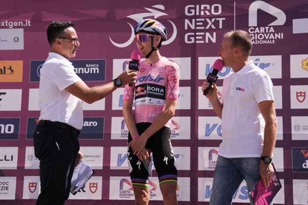 The pink jersey Italy s Lorenzo Mark Finn of Red Bull - Bora - Hansgrohe Rookies during Stage 7 of the Giro Next Gen 2026, from Sulmona to Piana delle Mele (Guardiagrele), Italy, Saturday, June 20, 2026.  Copyright: xMassimoxPaolone LaPressex