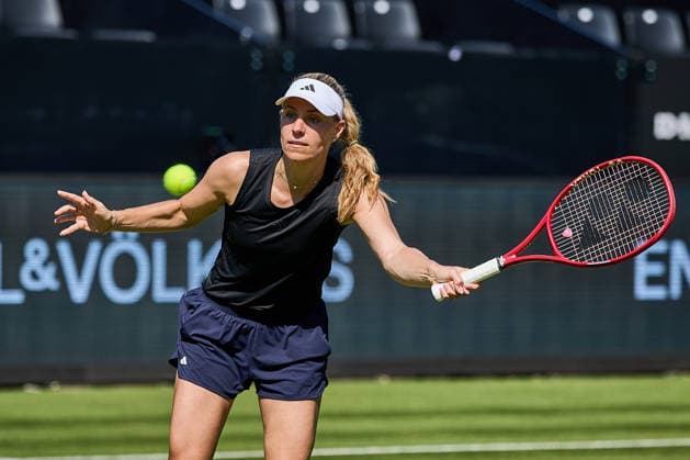 June 20, 2026, Bad Homburg, Hessen, Germany: Angelique Kerber of Germany returns with forehand volley to Ana Ivanovic of Serbia during the BAD HOMBURG OPEN powered by SOLARWATTT- WTA500 - Womens Tennis, 20.6.2026 in Bad Homburg (Tennis-Club Bad Homburg), Germany - Photo: Tennis 2026: Bad Homburg Open: Practice Session  - ZUMAs343 20260620_zsp_s343_002 Copyright: xMathiasxSchulzx