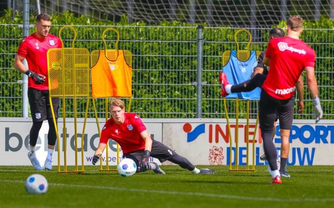 HEERENVEEN , 20-06-2026 , Sportpark SkoatterwÃ¢ld , season 2026 2026 , Dutch Eredivisie football , first training of new season , picture shows, First training SC Heerenveen season 2026-2027  x204495640x Copyright: