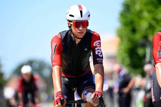 Baloise Belgium Tour 2026 Stage 4 AARSCHOT, BELGIUM - JUNE 20 : Artz Huub (NED) of Lotto Intermarche before the start of the race during stage 4 of the 95th edition of Baloise Tour of Belgium an UCI ProSeries 2.Pro cycling road race stage for Men Elite of 183.5 km with start in Begijnendijk and finish in Aarschot on June 20, 2026 in Aarschot, Belgium, 20 06 2026 ( Motordriver Stephan Boone - Aarschot Belgium  Copyright: xTomasxSiskx