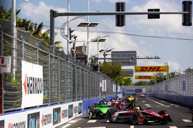 2026 FORMULA E SANYA ePRIX 48 MORTARA Edoardo (swi), Mahindra Racing, Mahindra M12Electro, action during the 2026 Sanya ePrix, 11th round of the 2025-26 ABB FIA Formula E World Championship, WM, Weltmeisterschaft on the Sanya Street Circuit from June 18 to 20, 2026 in Sanya, China - SanyaChina  Copyright: xDamienxDoumerguex