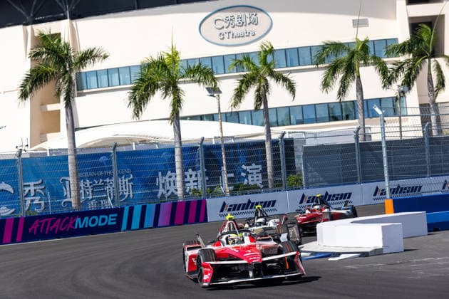 2026 FORMULA E SANYA ePRIX 01 ROWLAND Oliver (gbr), Nissan Formula E Team, Nissan e-4ORCE 05, action during the 2026 Sanya ePrix, 11th round of the 2025-26 ABB FIA Formula E World Championship, WM, Weltmeisterschaft on the Sanya Street Circuit from June 18 to 20, 2026 in Sanya, China - SanyaChina  Copyright: xDamienxDoumerguex