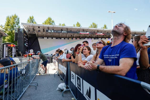 CLIMBING - World Climbing Series INNSBRUCK,AUSTRIA,20.JUN.26 - CLIMBING - World Climbing Series, lead. Image shows fans.  GEPAxpictures xMarkoxVulic