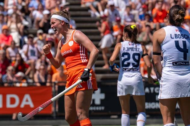 ROTTERDAM, 20-06-2026, HC Rotterdam, FIH Hockey Pro League Women, Netherlands - Spain , Season 2025-2026. Picture shows Netherlands player Pien Dicke scores Netherands - Spain (1st Match)  x204496873x Copyright: