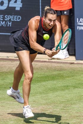 Berlin, 15.06.26, Tennis: VANDA Pharmaceuticals BERLIN TENNIS OPEN 2026 im Steffi-Graf-Stadion. Damen, Einzel. A. Sabalenka vs gegen Jessica Pegula. Aryna Sabalenka retourniert einen Ball. VANDA Pharmaceuticals BERLIN TENNIS OPEN 2026 *** Berlin, June 15, 2026, Tennis VANDA Pharmaceuticals BERLIN TENNIS OPEN 2026 at Steffi Graf Stadium Women’s Singles A 5496524