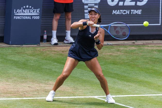 Berlin, 15.06.26, Tennis: VANDA Pharmaceuticals BERLIN TENNIS OPEN 2026 im Steffi-Graf-Stadion. Damen, Einzel. A. Sabalenka vs gegen Jessica Pegula. Jessica Pegula retourniert einen Ball. VANDA Pharmaceuticals BERLIN TENNIS OPEN 2026 *** Berlin, June 15, 2026, Tennis