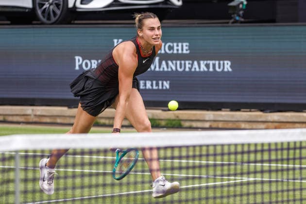Berlin, 15.06.26, Tennis: VANDA Pharmaceuticals BERLIN TENNIS OPEN 2026 im Steffi-Graf-Stadion. Damen, Einzel. A. Sabalenka vs gegen Jessica Pegula. Aryna Sabalenka retourniert einen Ball. VANDA Pharmaceuticals BERLIN TENNIS OPEN 2026 *** Berlin, June 15, 2026, Tennis VANDA Pharmaceuticals BERLIN TENNIS OPEN 2026 at Steffi Graf Stadium Women’s Singles A
