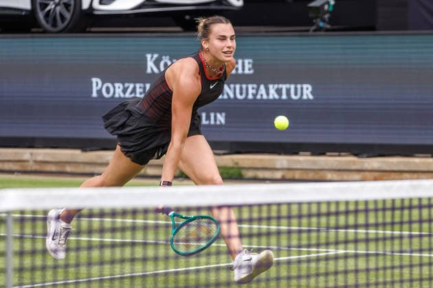 Berlin, 15.06.26, Tennis: VANDA Pharmaceuticals BERLIN TENNIS OPEN 2026 im Steffi-Graf-Stadion. Damen, Einzel. A. Sabalenka vs gegen Jessica Pegula. Aryna Sabalenka retourniert einen Ball. VANDA Pharmaceuticals BERLIN TENNIS OPEN 2026 *** Berlin, June 15, 2026, Tennis VANDA Pharmaceuticals BERLIN TENNIS OPEN 2026 at Steffi Graf Stadium Women’s Singles A