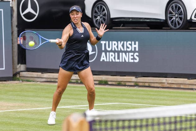 Berlin, 15.06.26, Tennis: VANDA Pharmaceuticals BERLIN TENNIS OPEN 2026 im Steffi-Graf-Stadion. Damen, Einzel. A. Sabalenka vs gegen Jessica Pegula. Jessica Pegula retourniert einen Ball. VANDA Pharmaceuticals BERLIN TENNIS OPEN 2026 *** Berlin, June 15, 2026, Tennis