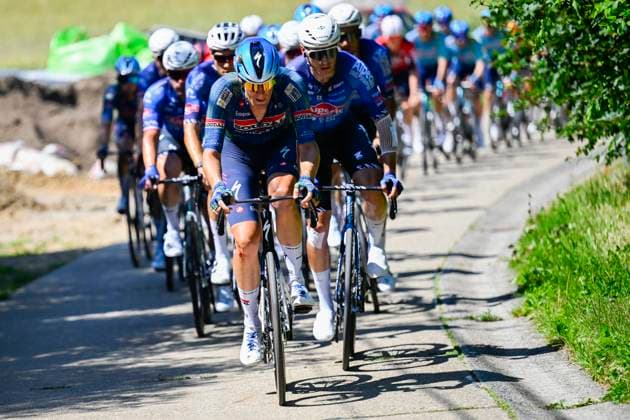 Baloise Belgium Tour 2026 Stage 4 AARSCHOT, BELGIUM - JUNE 20 : Rider of Team Soudal Quick-Step leading the peloton during stage 4 of the 95th edition of Baloise Tour of Belgium an UCI ProSeries 2.Pro cycling road race stage for Men Elite of 183.5 km with start in Begijnendijk and finish in Aarschot on June 20, 2026 in Aarschot, Belgium, 20 06 2026 ( Motordriver Stephan Boone - Aarschot Belgium  Copyright: xTomasxSiskx