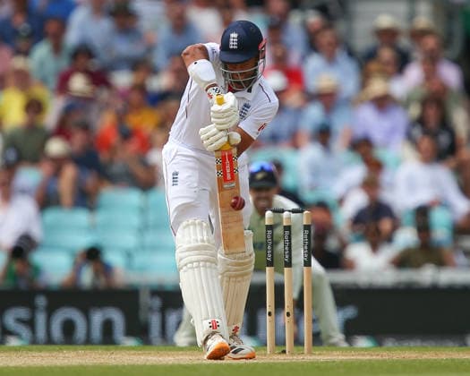 LONDON, ENGLAND - JUNE 20: Emilio Gay of England bats during day 4 of the 2nd Rothesay Test Match between England and New Zealand at The Kia Oval on June 20, 2026 in London, England.  Copyright: xJayxPatel SPPx Sportspressphoto_SPR171475