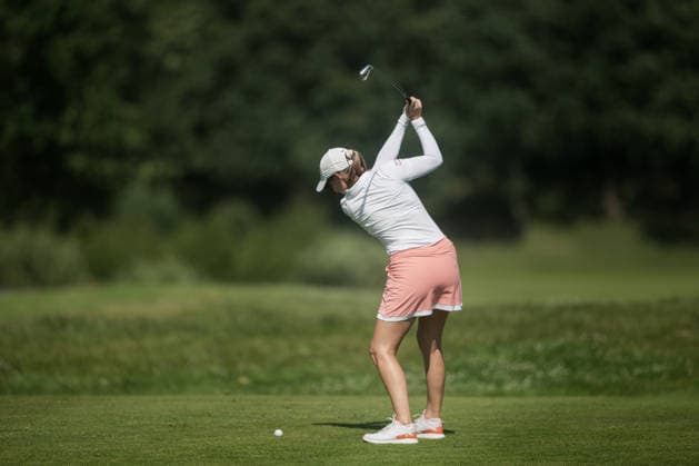 Dutch Ladies Open - Round 1 Magdalena Simmermacher of Argentina plays her second shot on the 9th hole fairway during Round 1 of the 2026 Dutch Ladies Open at Goyer Golf & Country Club in Eemnes, Netherlands, on June 19, 2026. Eemness Netherlands  Copyright: xAndyxAstfalckx originalFilename:astfalck-dutchlad260620_npaLu.jpg