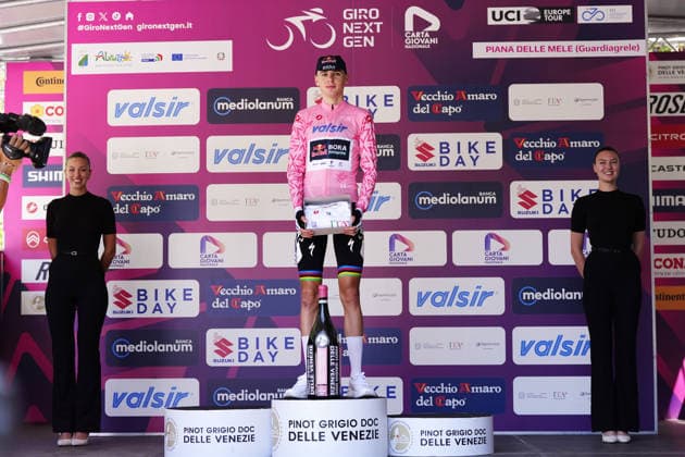 The pink jersey Italy s Lorenzo Mark Finn of Red Bull - Bora - Hansgrohe Rookies during Stage 7 of the Giro Next Gen 2026, from Sulmona to Piana delle Mele (Guardiagrele), Italy, Saturday, June 20, 2026.  Copyright: xFabioxFerrari LaPressex