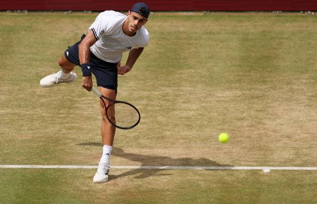 Francisco Cerundolo of Argentina in action HSBC Queen s Club Championships, Day Fifteen, Tennis, Queen s Club, West Kensington, London, UK - 20 Jun 2026London Queen s Club United Kingdom  Copyright: xEllaxLing Shutterstockx 16929307b