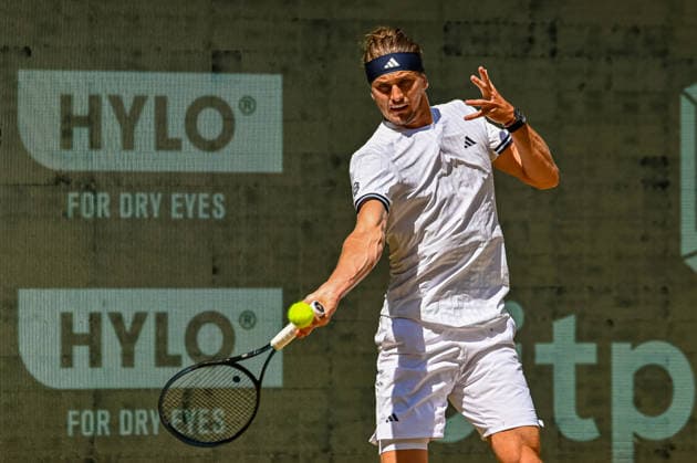 Alexander Zverev (GER) schlaegt energisch mit der Vorhand TERRA WORTMANN Open 2026, Tennis, ATP, Tennis Herren Tennis Herren 500, Turnier, Hauptfeld, Halbfinale, 20.06.2026, TERRA WORTMANN Open 2026, Tennis, ATP, Tennis Herren 500, Turnier, Hauptfeld, Halbfinale, 20.06.2026 Halle *** Alexander Zverev (GER) hits a powerful forehand at the TERRA WORTMANN Open 2026, Tennis, ATP, Mens 500, Tournament, Main Draw, Semifinals, June 20, 2026, TERRA WORTMANN Open 2026, Tennis, ATP, Men’s 500, Tournament, Main Draw, Semifinals, June 20, 2026, Halle,detected_source_language Copyright: xEibner-Pressefoto RobertxGertzenx EP_RGN