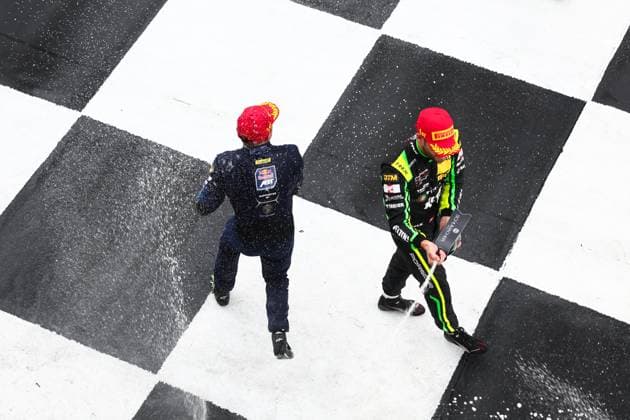 10 Marco Mapelli (I Red Bull Team Abt), Lamborghini Temerario GT3, 90 Ricardo Feller (CH Manthey), Porsche 911 GT3 R Evo, Photo: Hoch Zwei Klettwitz Germany *** 10 Marco Mapelli, Red Bull Team Abt, Lamborghini Temerario GT3; 90 Ricardo Feller (CH), Manthey, Porsche 911 GT3 R Evo; Photo