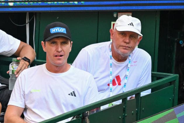 Box Alexander Zverev, Bruder Mischa Zverev, Vater Alexander Michailowitsch Swerew 20.06.2026 ¢ Tennis ¢ TERRA WORTMANN OPEN ¢ ATP, Tennis Herren 500, heristo-arena-Halle (Westfalen), TERRA WORTMANN OPEN, NRW GermanyBox Copyright: xpepphotox xPeterxEppingerx pep00321, pep_20260620_hm_376997