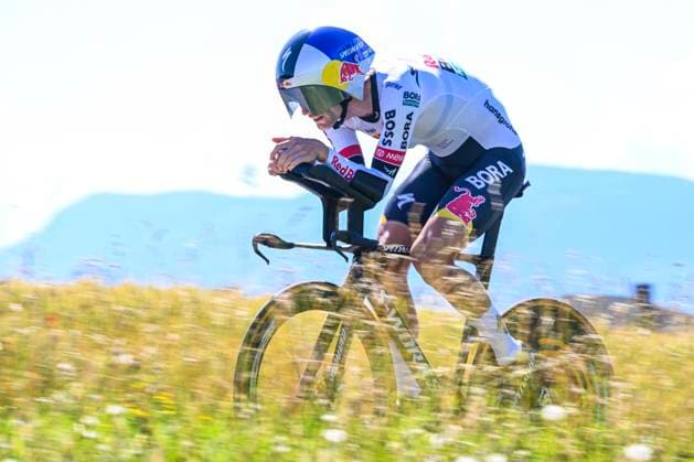 Tour de Suisse 2026 Stage 4 AARBURG, SWITZERLAND - JUNE 20 : Fisher-Black Finn (NZL) of Red Bull - BORA - Hansgrohe in action during stage 4 of the 89th edition of Tour de Suisse an UCI World Tour 2.UWT Individual Time Trial stage for Men Elite of 23.8 km with start in Aarburg and finish in Aarburg on June 20, 2026 in Aarburg, Switzerland, 20 06 2026 ( Motordriver Guy De Vuyst - Aarburg Switzerland  Copyright: xVincentxKalutx