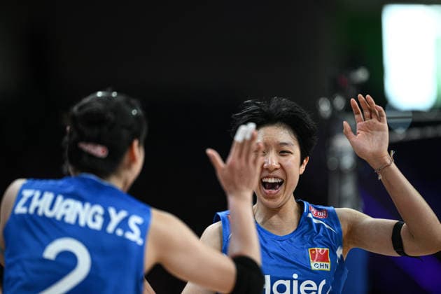China v Brazil - 2026 FIVB Volleyball Nations League ANKARA, TURKIYE - JUNE 20: Yuhan Dong (R) of China celebrates after score during the 2026 FIVB Volleyball Nations League (VNL) Week 2 match between China and Brazil at Ankara Sports Hall in Ankara, Turkiye on June 20, 2026. Akin Celiktas Anadolu Ankara Turkey. Editorial use only. Please get in touch for any other usage.  Copyright: x2026xAnadoluxAkinxCeliktasx