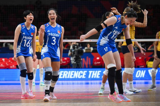China v Brazil - 2026 FIVB Volleyball Nations League ANKARA, TURKIYE - JUNE 20: Xin Tang (3) amd Zhongnan Guo (16) of China celebrate after score during the 2026 FIVB Volleyball Nations League (VNL) Week 2 match between China and Brazil at Ankara Sports Hall in Ankara, Turkiye on June 20, 2026. Akin Celiktas Anadolu Ankara Turkey. Editorial use only. Please get in touch for any other usage.  Copyright: x2026xAnadoluxAkinxCeliktasx