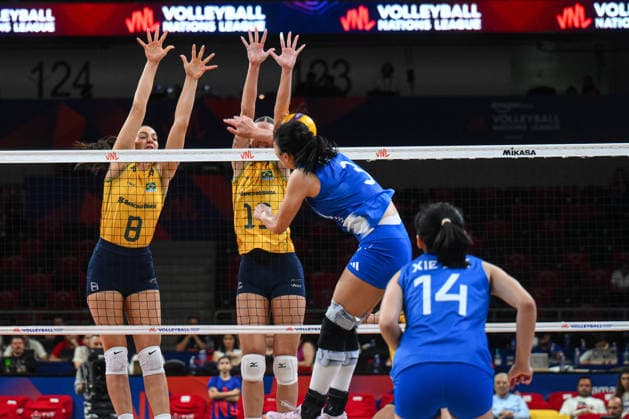 China v Brazil - 2026 FIVB Volleyball Nations League ANKARA, TURKIYE - JUNE 20: Julia Gambatto Kudiess (8) of Brazil in action during the 2026 FIVB Volleyball Nations League (VNL) Week 2 match between China and Brazil at Ankara Sports Hall in Ankara, Turkiye on June 20, 2026. Akin Celiktas Anadolu Ankara Turkey. Editorial use only. Please get in touch for any other usage.  Copyright: x2026xAnadoluxAkinxCeliktasx