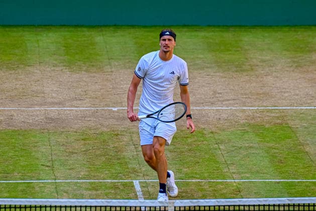 Alexander Zverev (GER)TERRA WORTMANN Open 2026, Tennis, ATP, Tennis Herren Tennis Herren 500, Turnier, Hauptfeld, Halbfinale, 20.06.2026, TERRA WORTMANN Open 2026, Tennis, ATP, Tennis Herren 500, Turnier, Hauptfeld, Halbfinale, 20.06.2026 Halle *** Alexander Zverev GER TERRA WORTMANN Open 2026, Tennis, ATP, Mens 500, Tournament, Main Draw, Semifinals, June 20, 2026, TERRA WORTMANN Open 2026, Tennis, ATP, Mens 500, Tournament, Main Draw, Semifinals, June 20, 2026, Halle,detected_source_language Copyright: xEibner-Pressefoto RobertxGertzenx EP_RGN