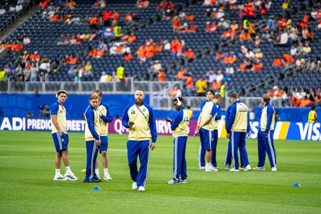 260620 Goalkeeper Viktor Johansson of Sweden during pitch inspection ahead of the FIFA World Cup, WM, Weltmeisterschaft, Fussball 2026 football match between Netherlands and Sweden on June 20, 2026 in Houston. Photo: Petter Arvidson BILDBYRAN kod PA PA1246 bbeng fotboll football soccer fotball vm fotbolls-vm fotball-vm fotbolls-vm 2026 fifa world cup 2026 sverige sweden sverige a netherlands nederländerna *** June 20, 2026  Copyright: PETTERxARVIDSON BB260620PA024