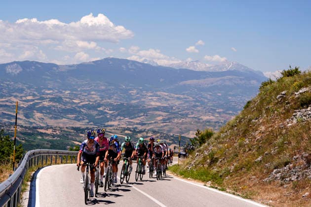 The pack rides during Stage 7 of the Giro Next Gen 2026, from Sulmona to Piana delle Mele (Guardiagrele), Italy, Saturday, June 20, 2026.  Copyright: xFabioxFerrari LaPressex