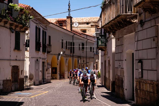 The pack rides during Stage 7 of the Giro Next Gen 2026, from Sulmona to Piana delle Mele (Guardiagrele), Italy, Saturday, June 20, 2026.  Copyright: xFabioxFerrari LaPressex